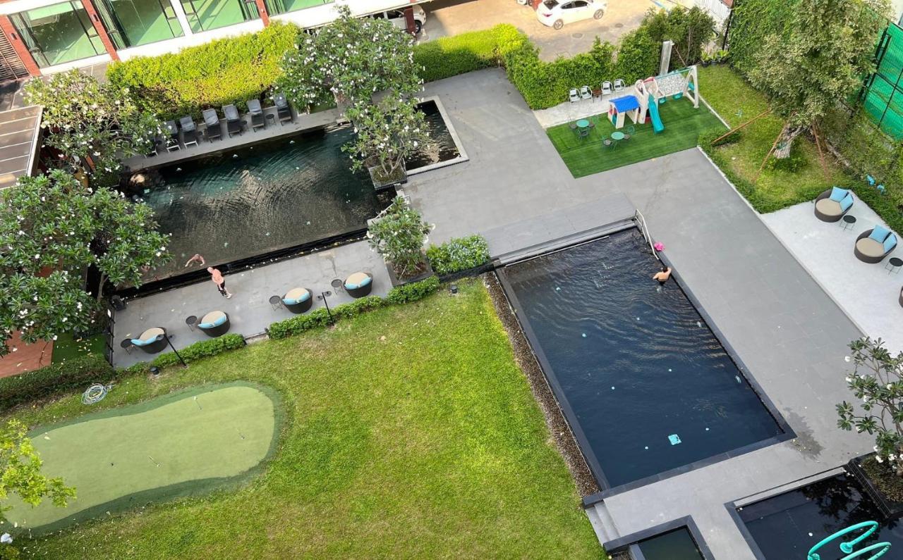 Fifth Pattaya Jomtien By Shiwalai Int Hotel Exterior photo The swimming pool at the hotel
