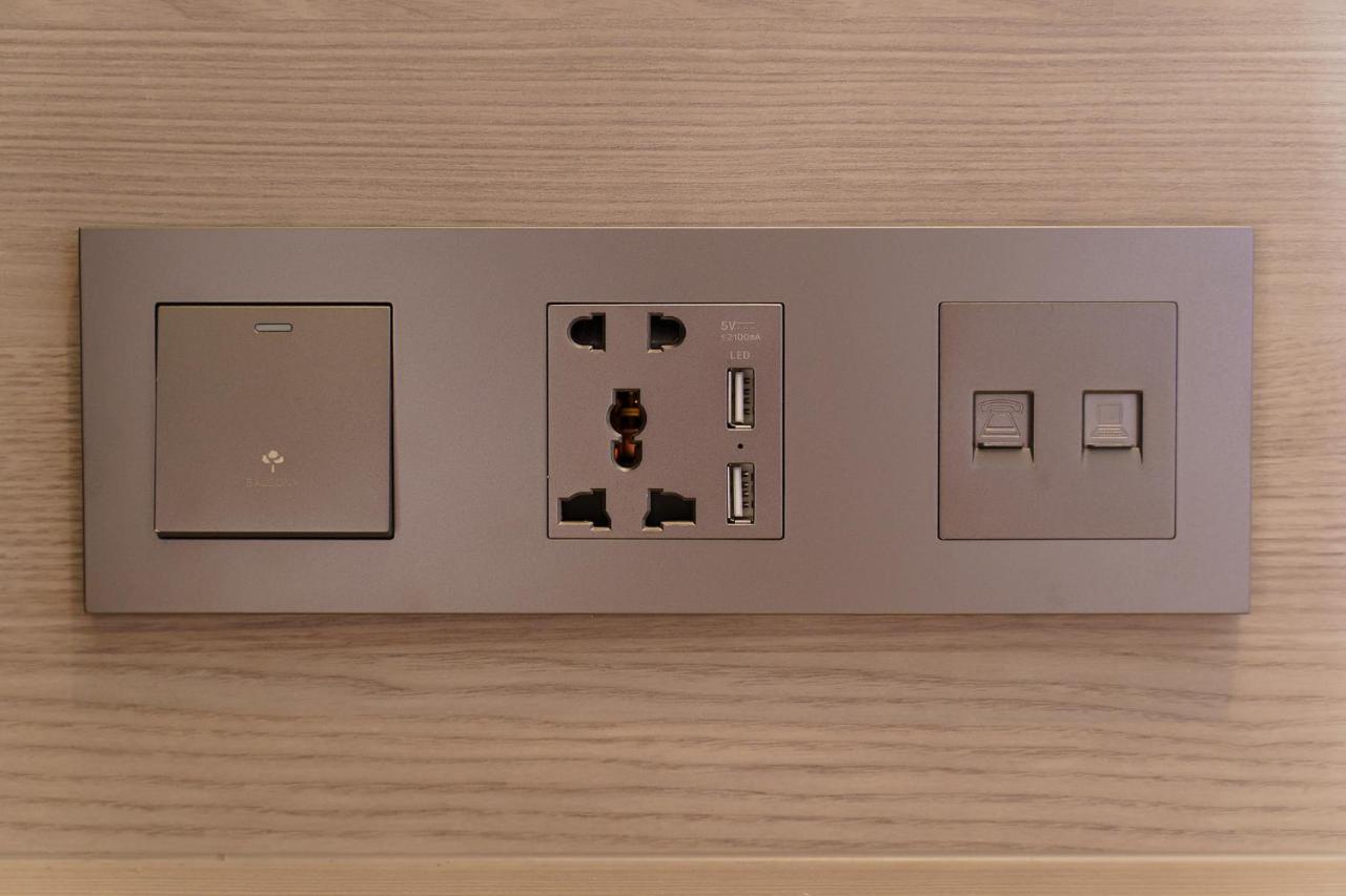 Fifth Pattaya Jomtien By Shiwalai Int Hotel Exterior photo A Schuko socket with USB ports