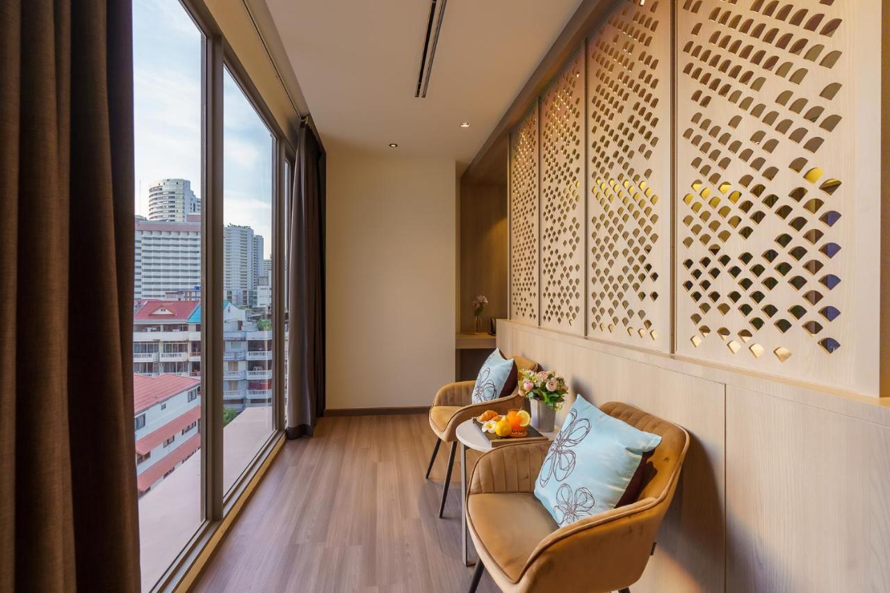 Fifth Pattaya Jomtien By Shiwalai Int Hotel Exterior photo A balcony at a condominium in Singapore