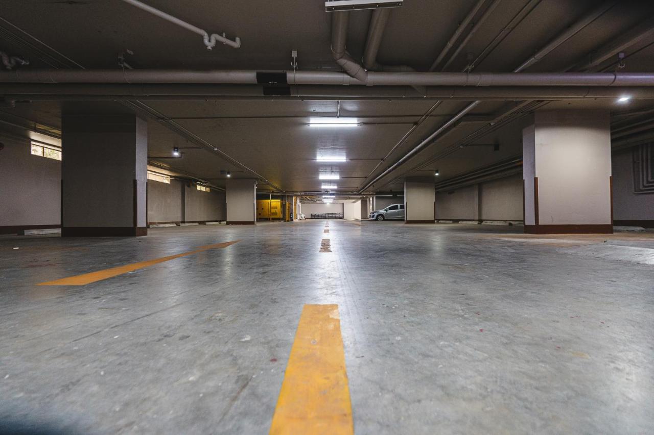 Fifth Pattaya Jomtien By Shiwalai Int Hotel Exterior photo The parking garage