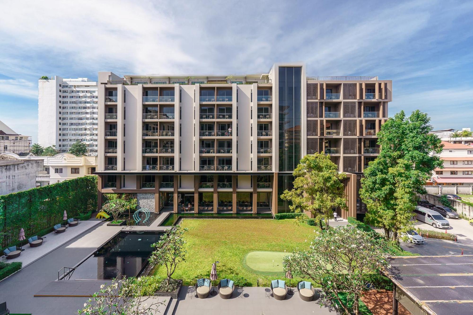 Fifth Pattaya Jomtien By Shiwalai Int Hotel Exterior photo The new building of the university